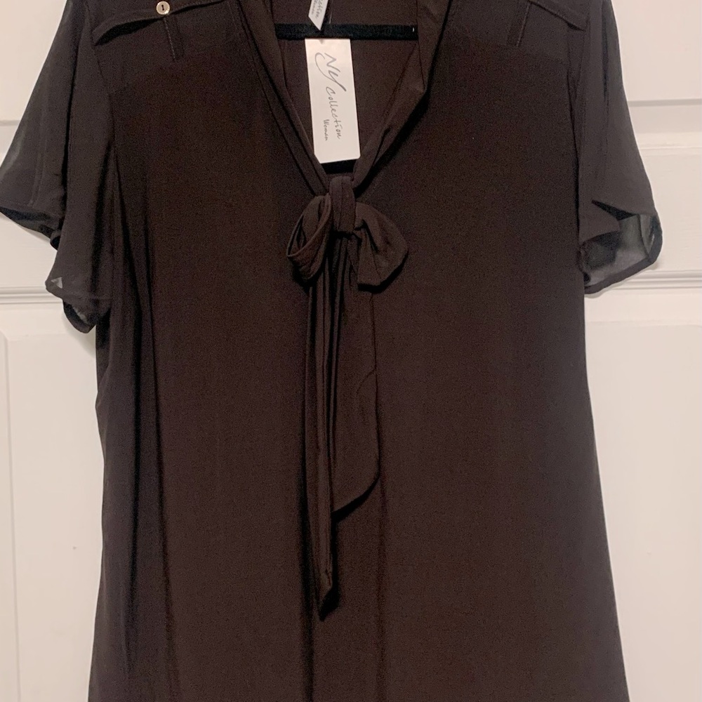 3x perfect for day or night, NY Collection Woman eye-catching flutter sleeve top